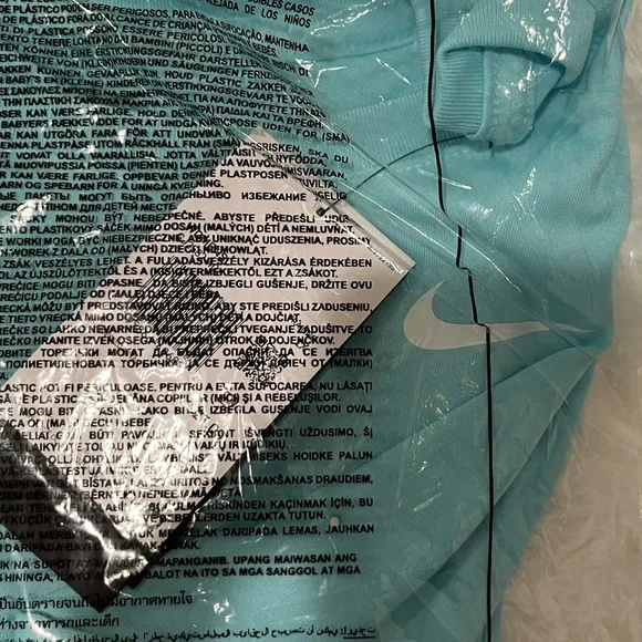 NIKE Women’s Plus Size Dry Legend Training Top Copa (Light Blue) 1X - Picture 4 of 7